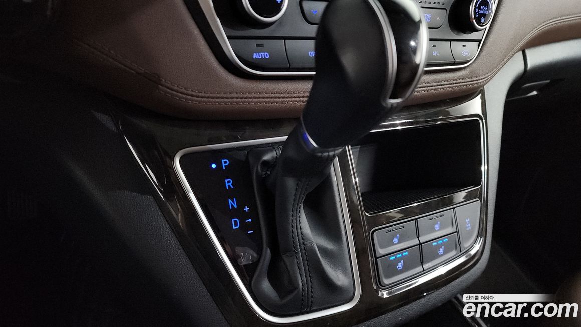 Hyundai Starex 2020