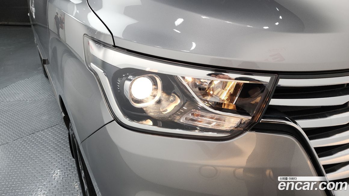 Hyundai Starex 2020