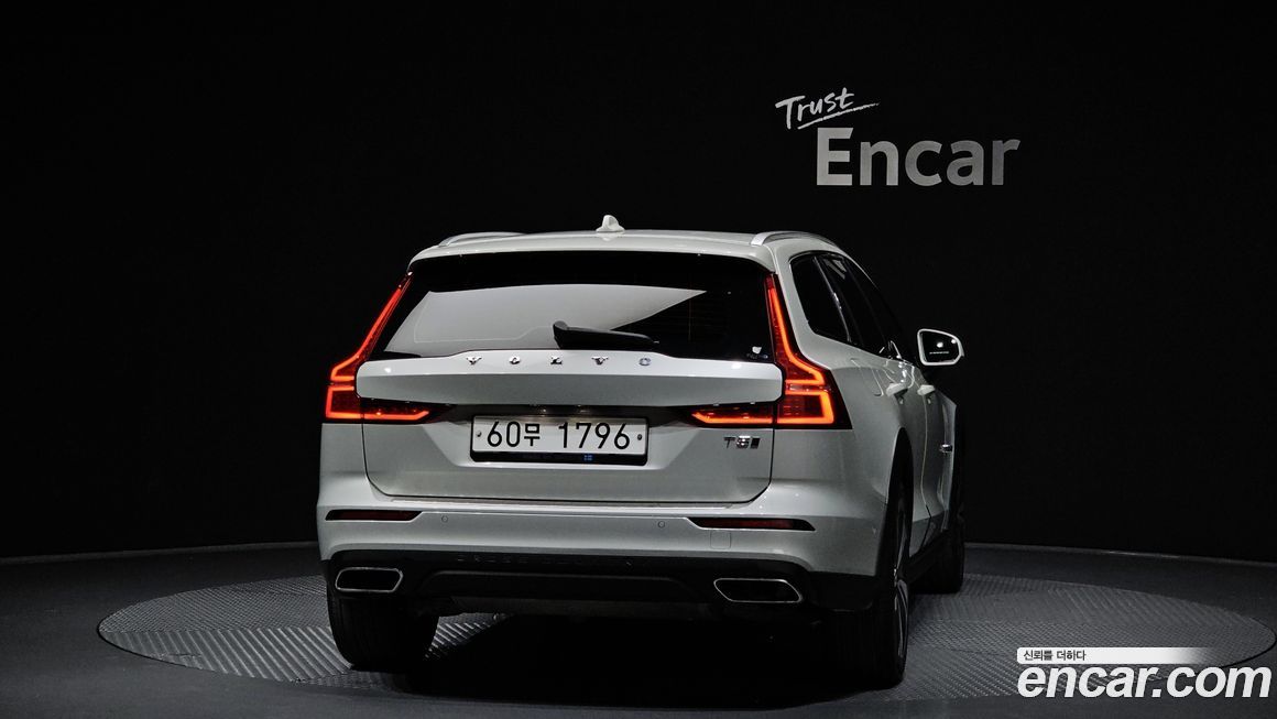 Volvo V60 2019