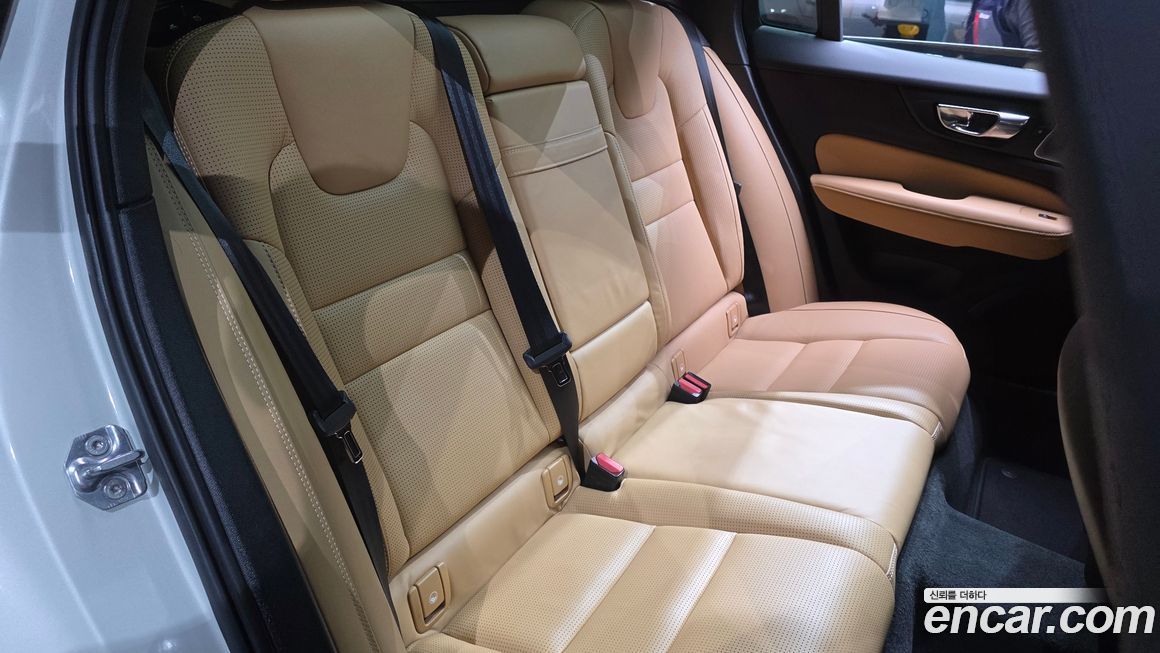 Volvo V60 2019