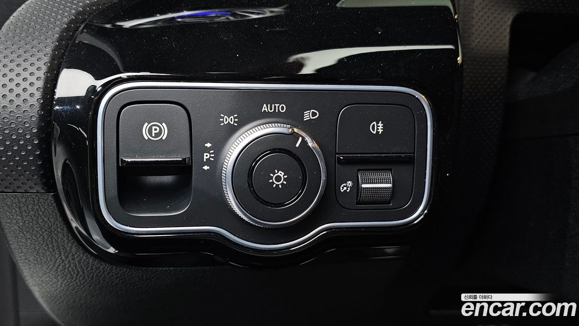Mercedes-Benz A-Class 2021