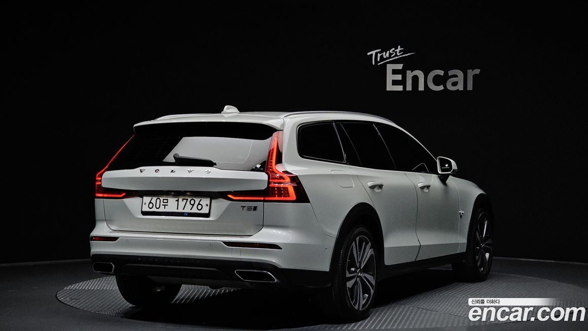 Volvo V60 2019