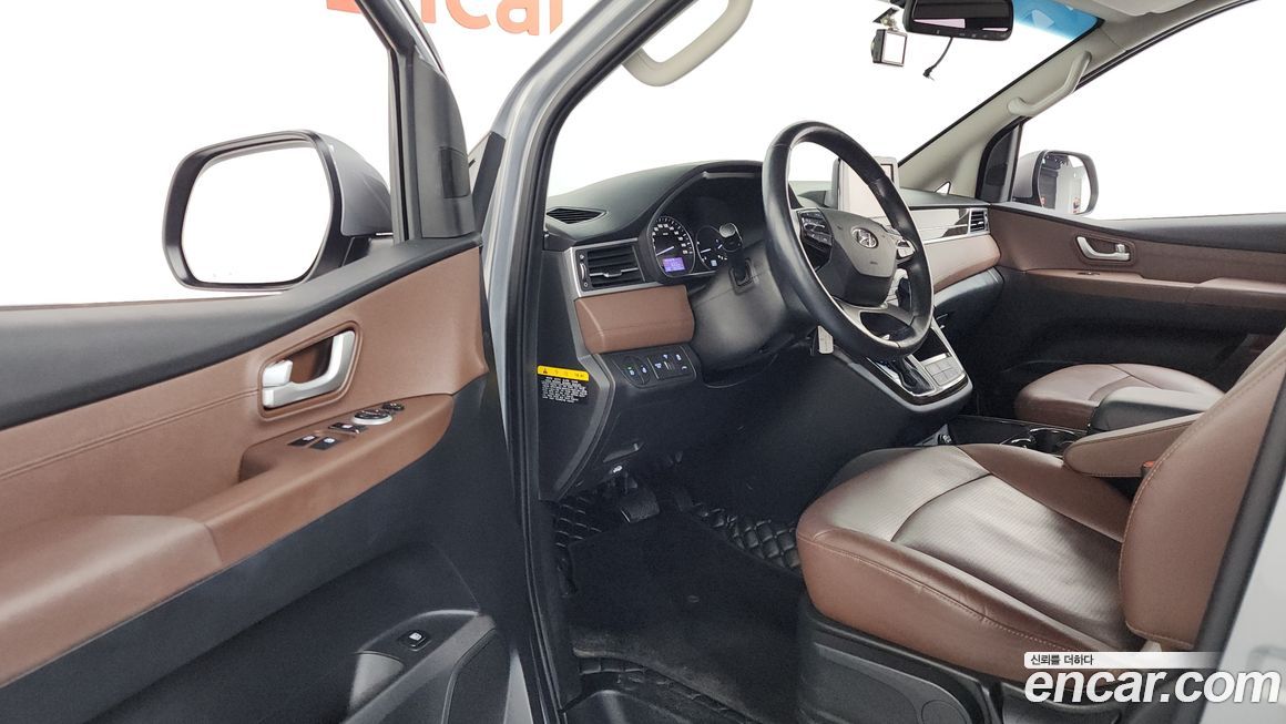Hyundai Starex 2020