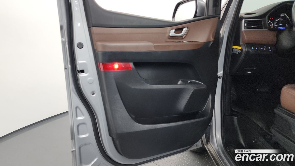 Hyundai Starex 2020