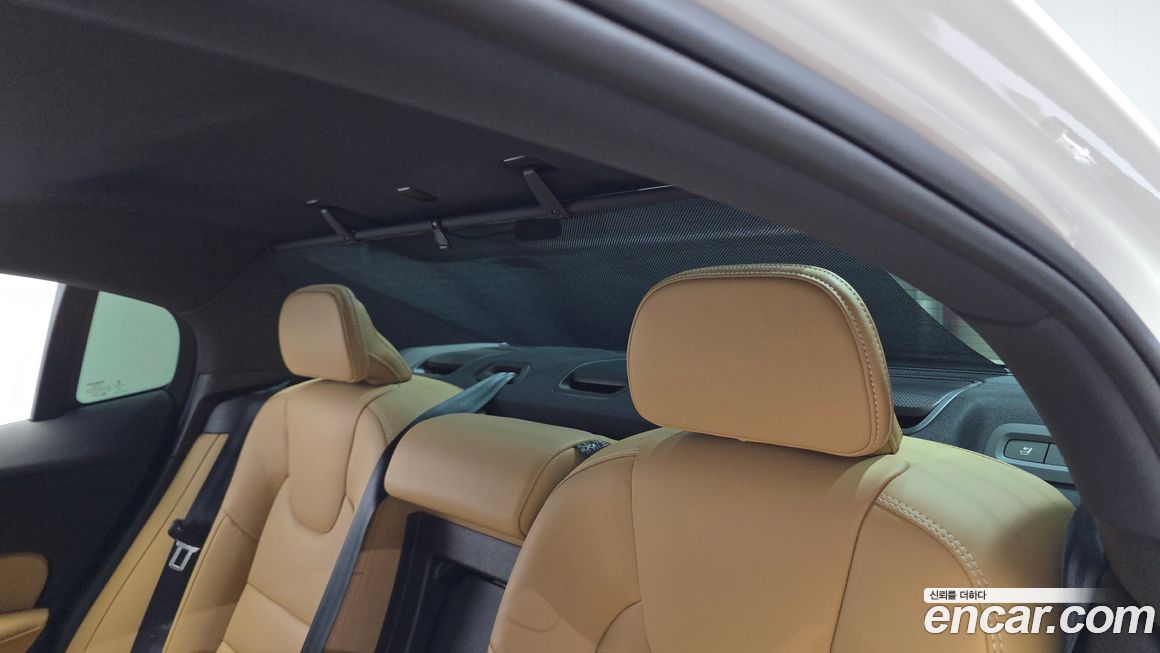 Volvo S60 2022