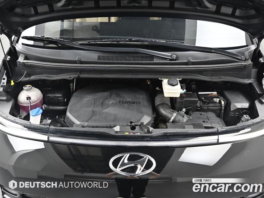 Hyundai Staria 2022