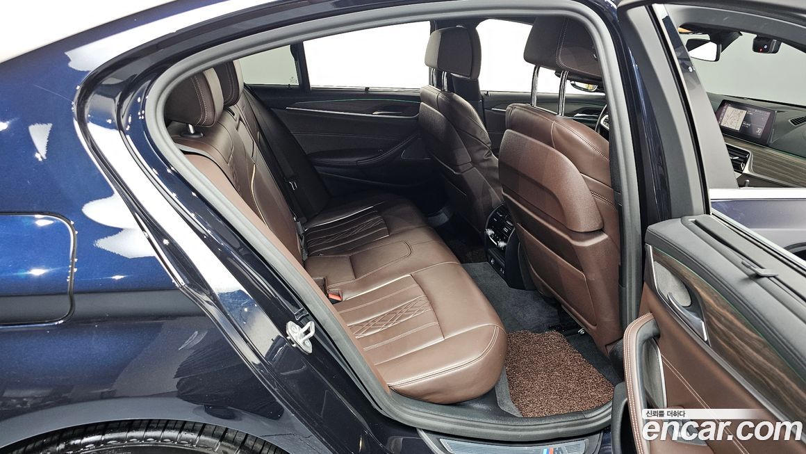 BMW 5-Series 2020