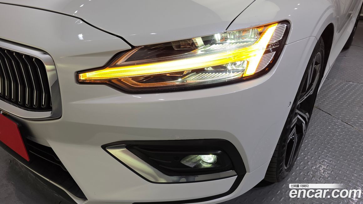 Volvo S60 2022