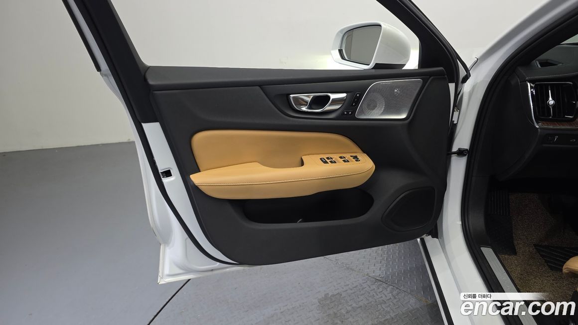 Volvo S60 2022