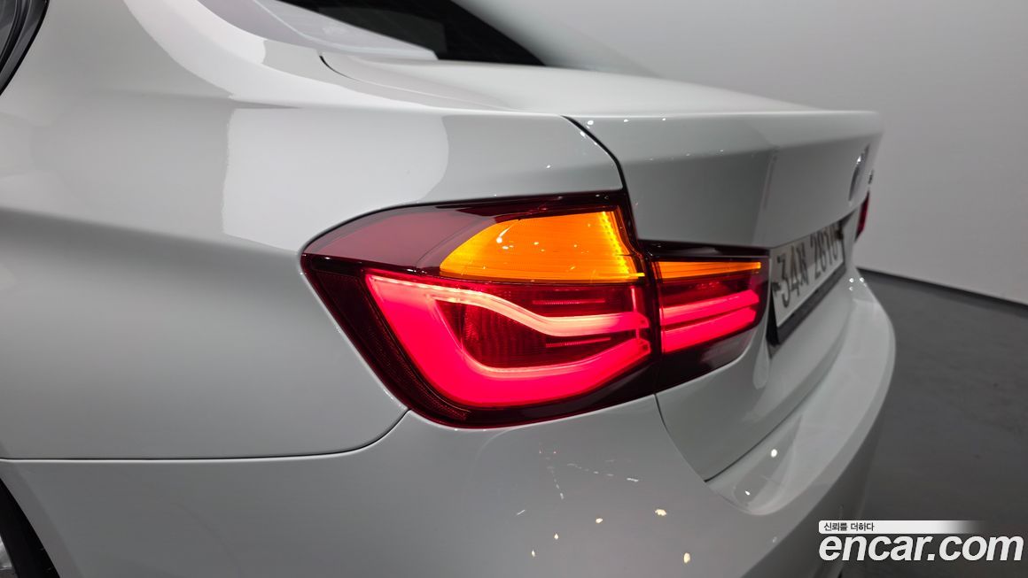 BMW 3-Series 2018