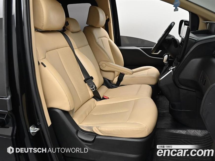 Hyundai Staria 2022
