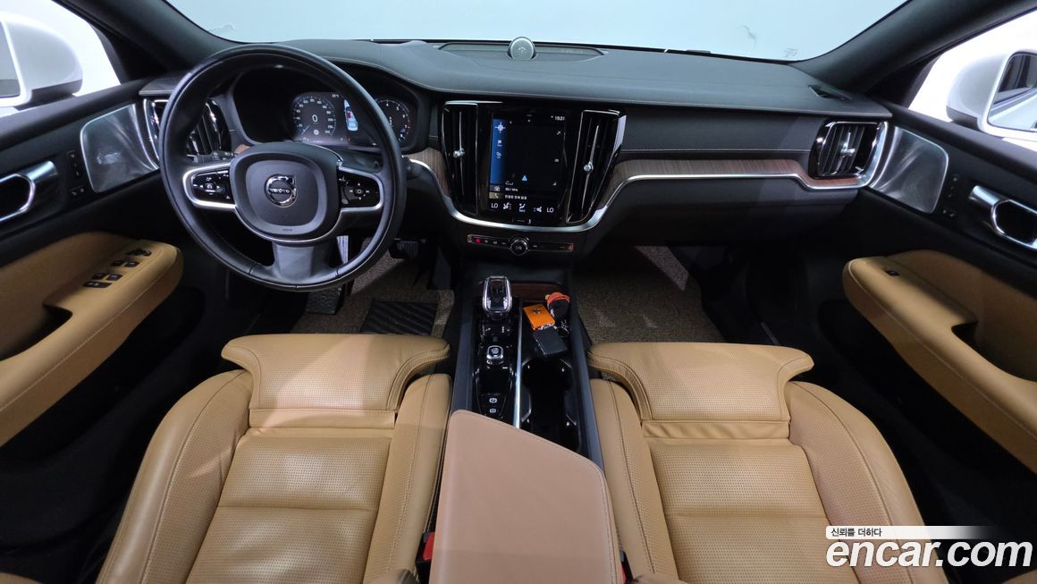 Volvo S60 2022