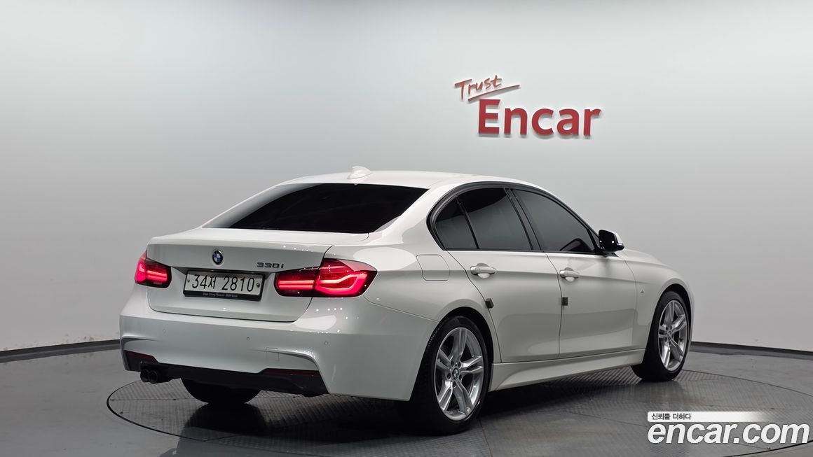BMW 3-Series 2018