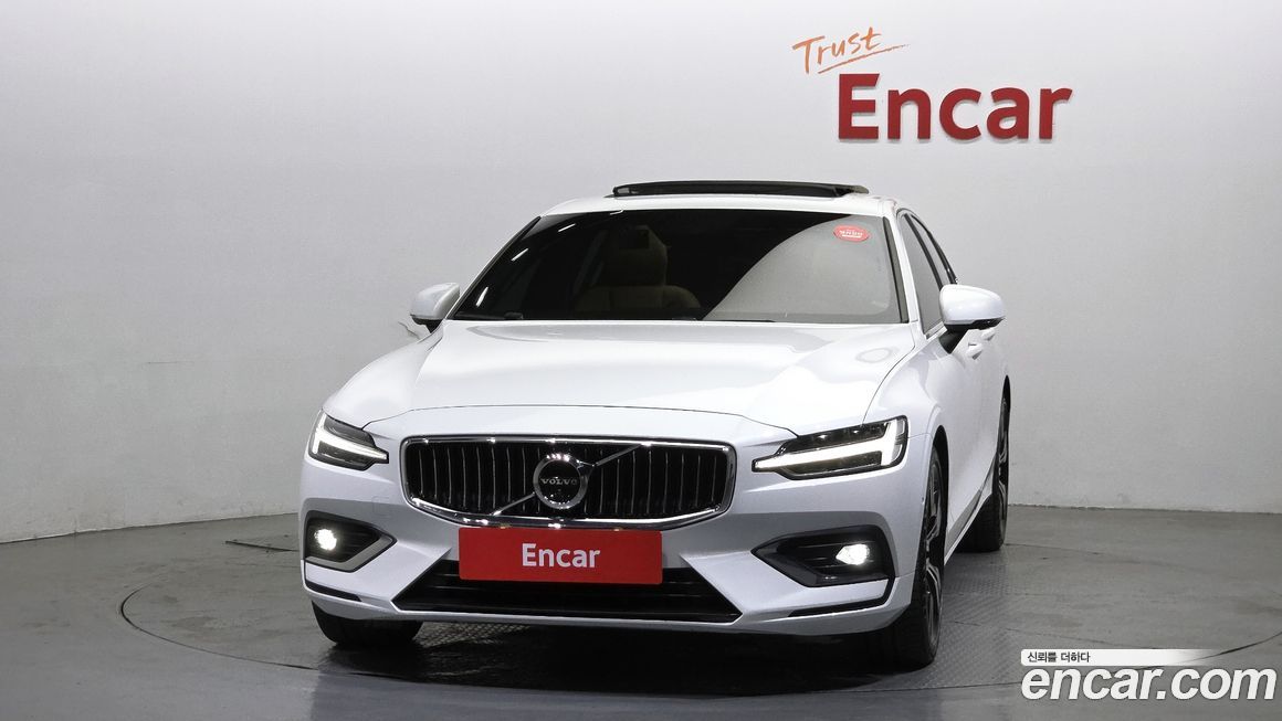 Volvo S60 2022