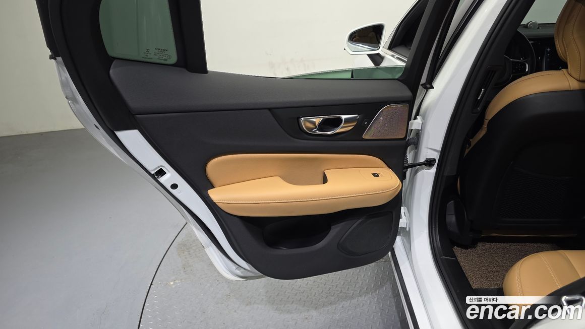 Volvo S60 2022