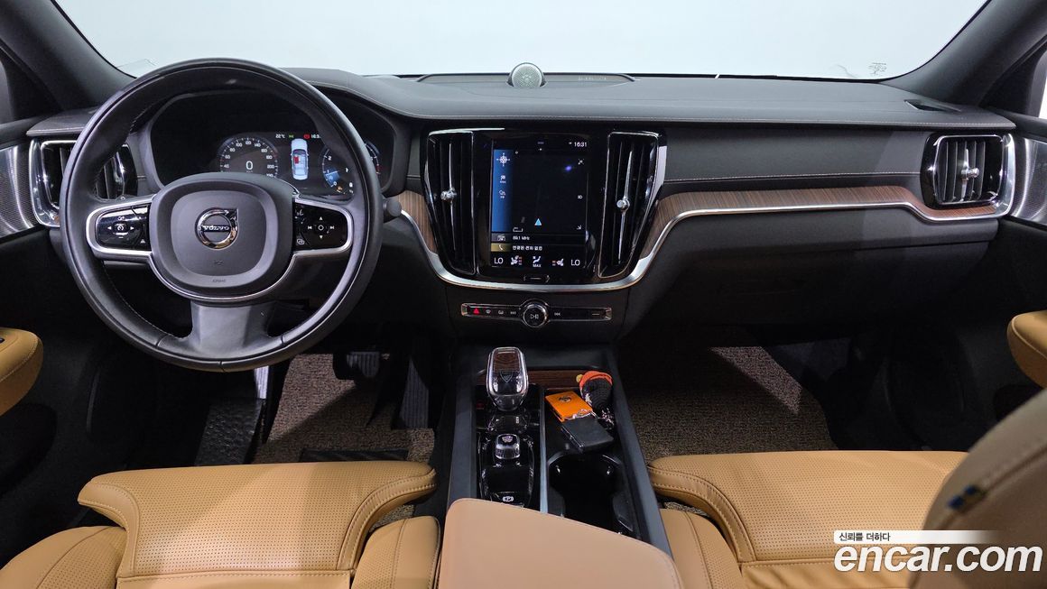 Volvo S60 2022