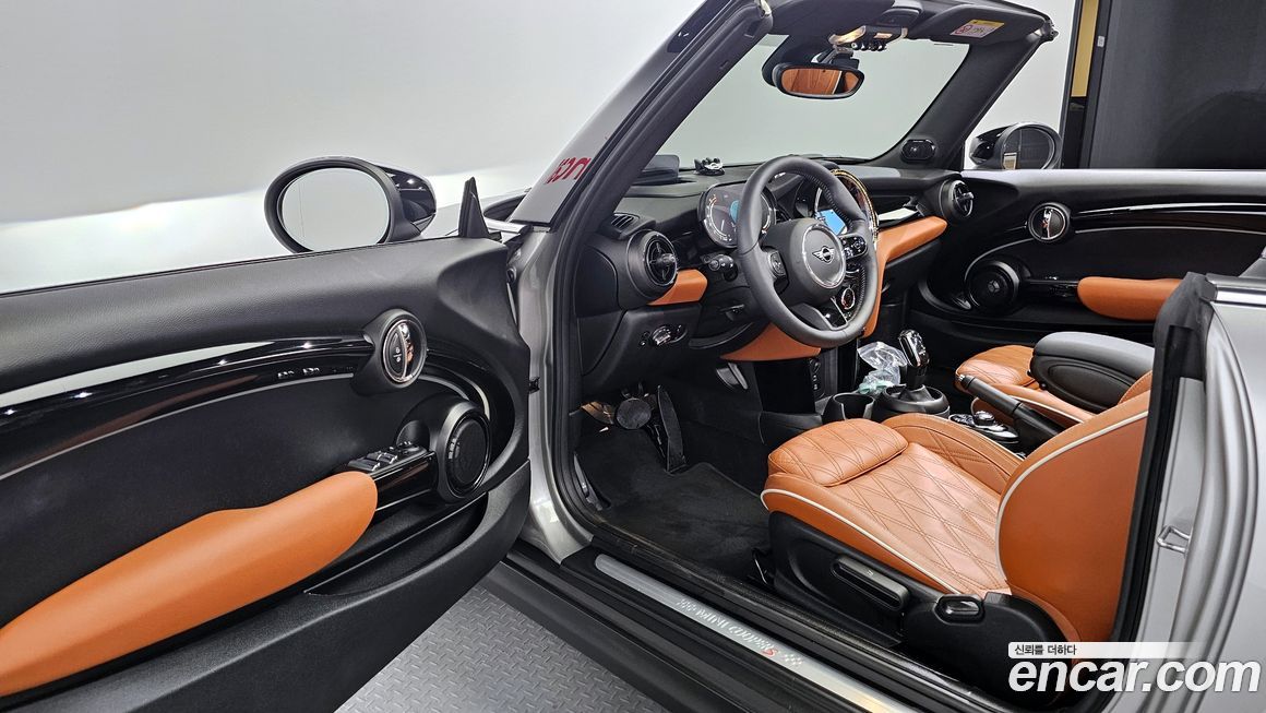 Mini Cooper Convertible 2024