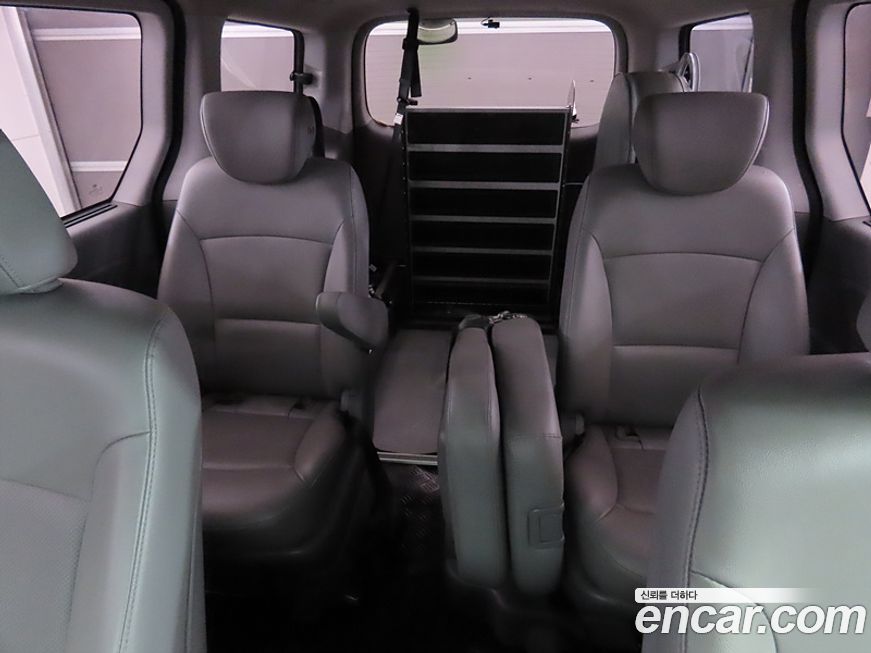 Hyundai Starex 2020