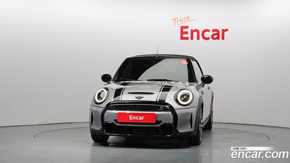 Mini Cooper Convertible 2024