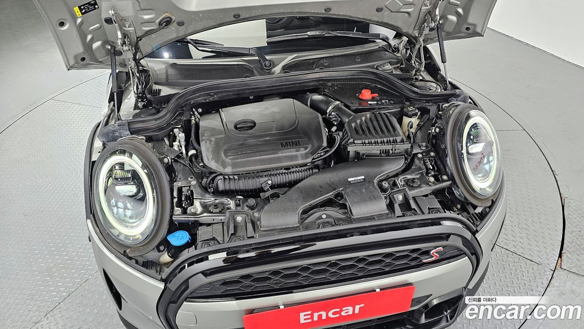 Mini Cooper Convertible 2024