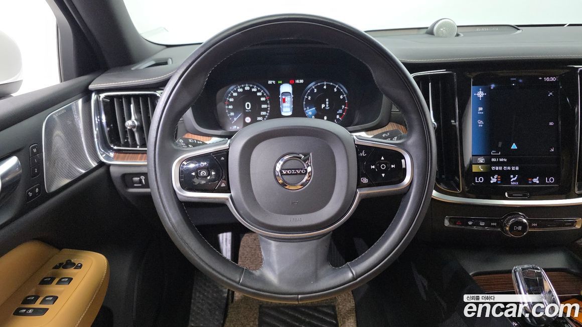 Volvo S60 2022