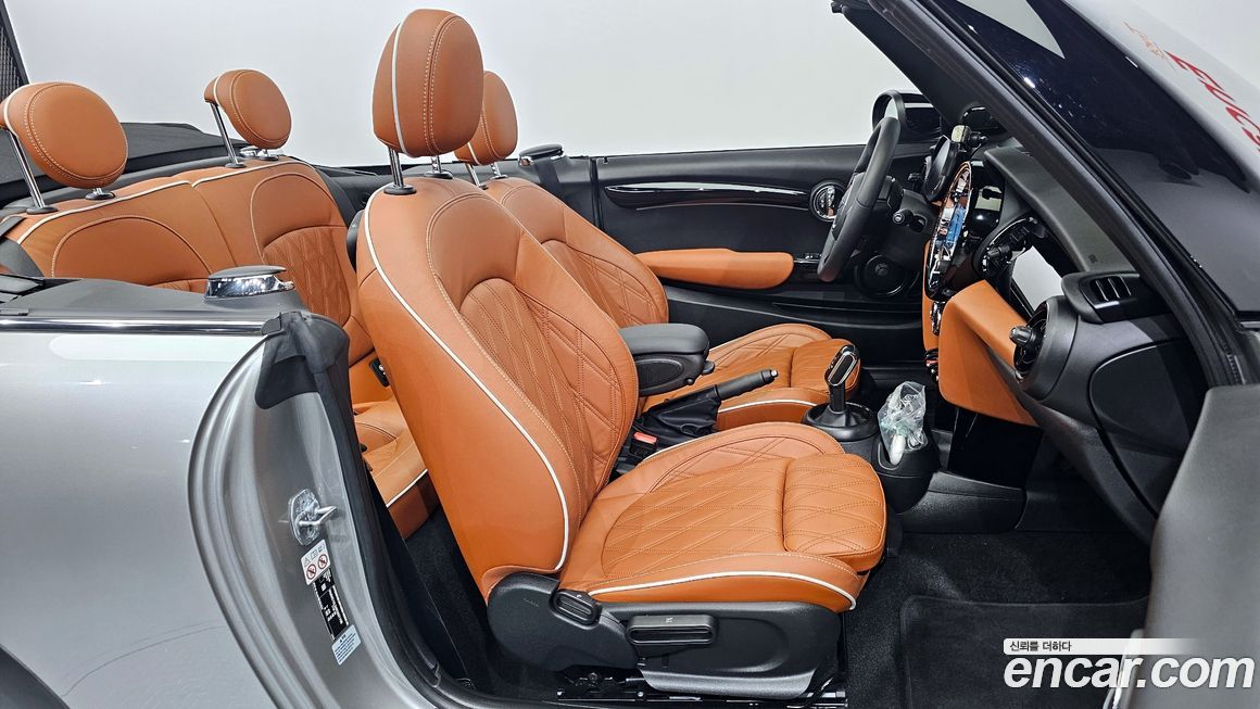 Mini Cooper Convertible 2024