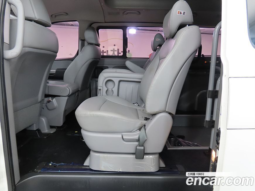 Hyundai Starex 2020
