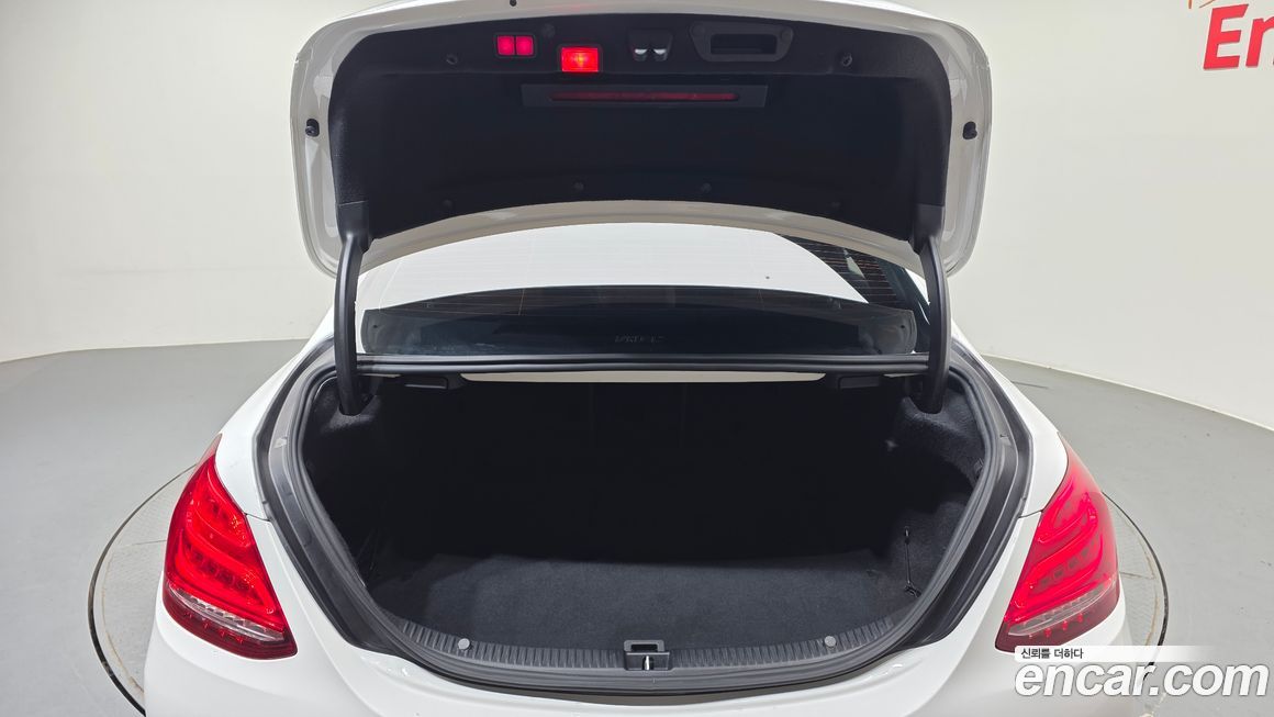 Mercedes-Benz C-Class 2017