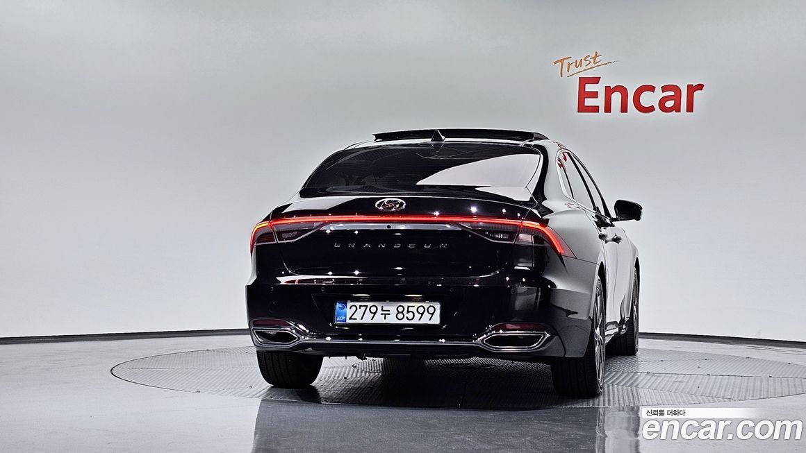 Hyundai Grandeur 2022