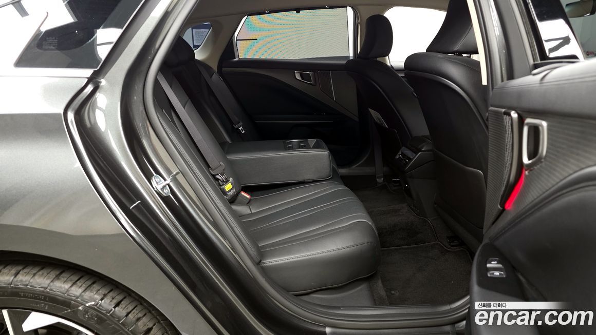Kia K8 2025