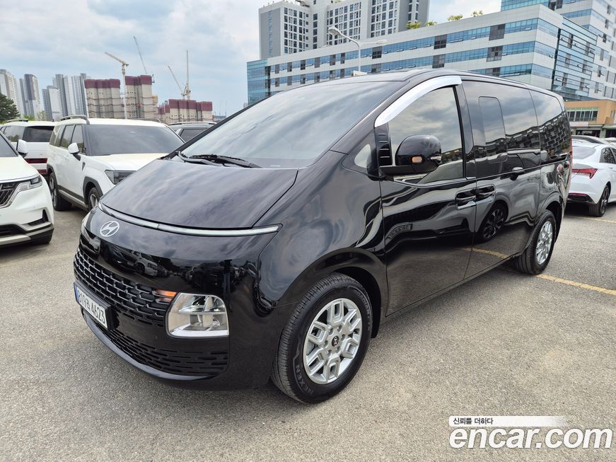 Hyundai Staria 2025