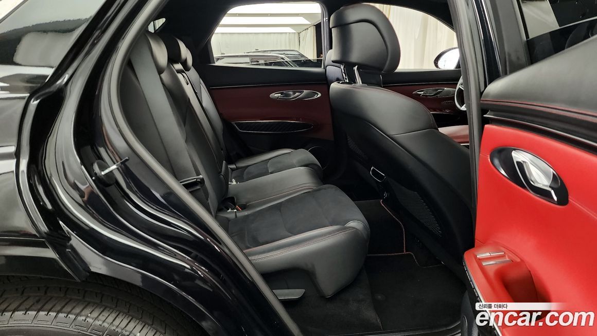 Genesis GV70 2021