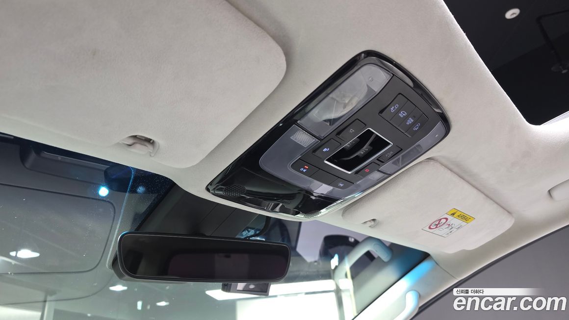 Hyundai Staria 2022
