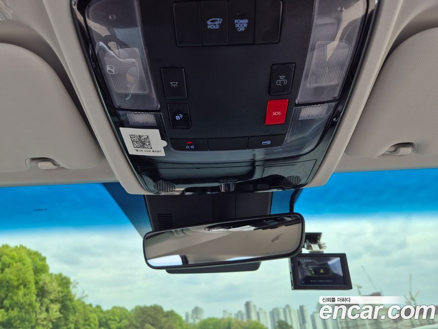 Hyundai Staria 2025