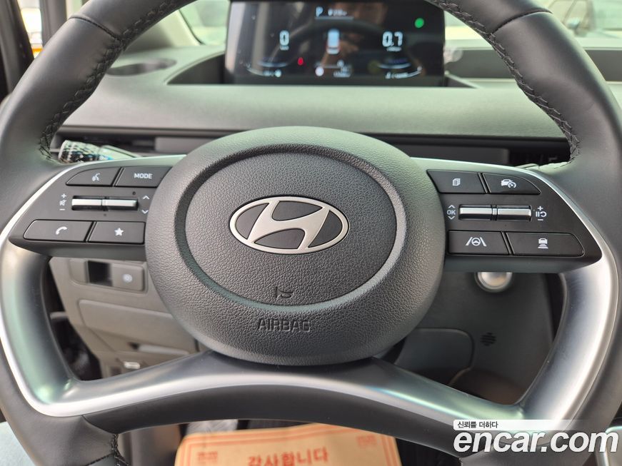 Hyundai Staria 2025