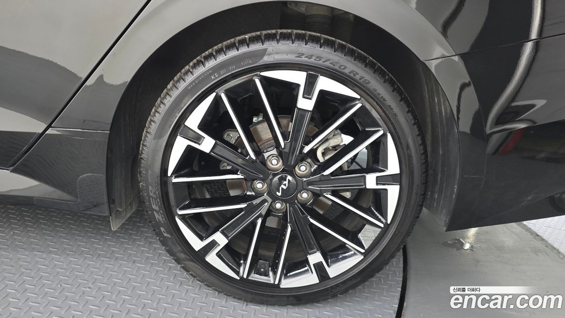 Kia K5 2025