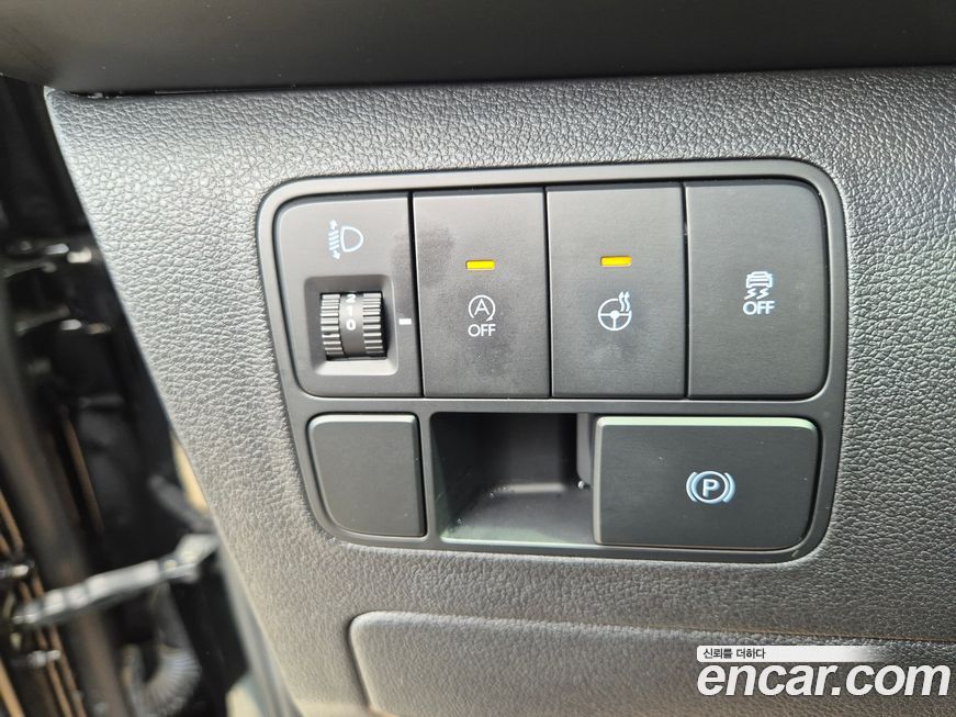 Hyundai Staria 2025