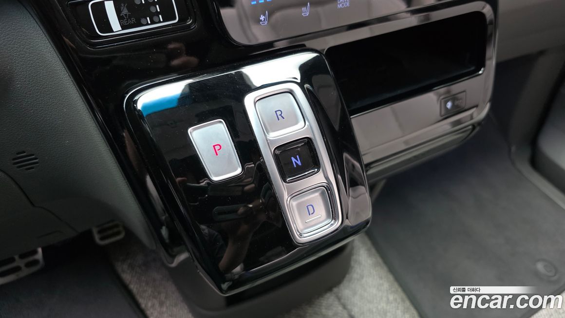 Hyundai Staria 2022