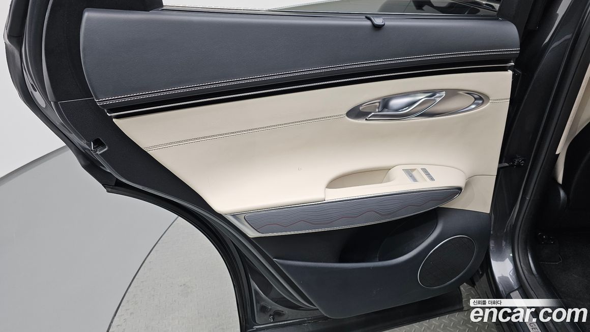 Genesis GV70 2021