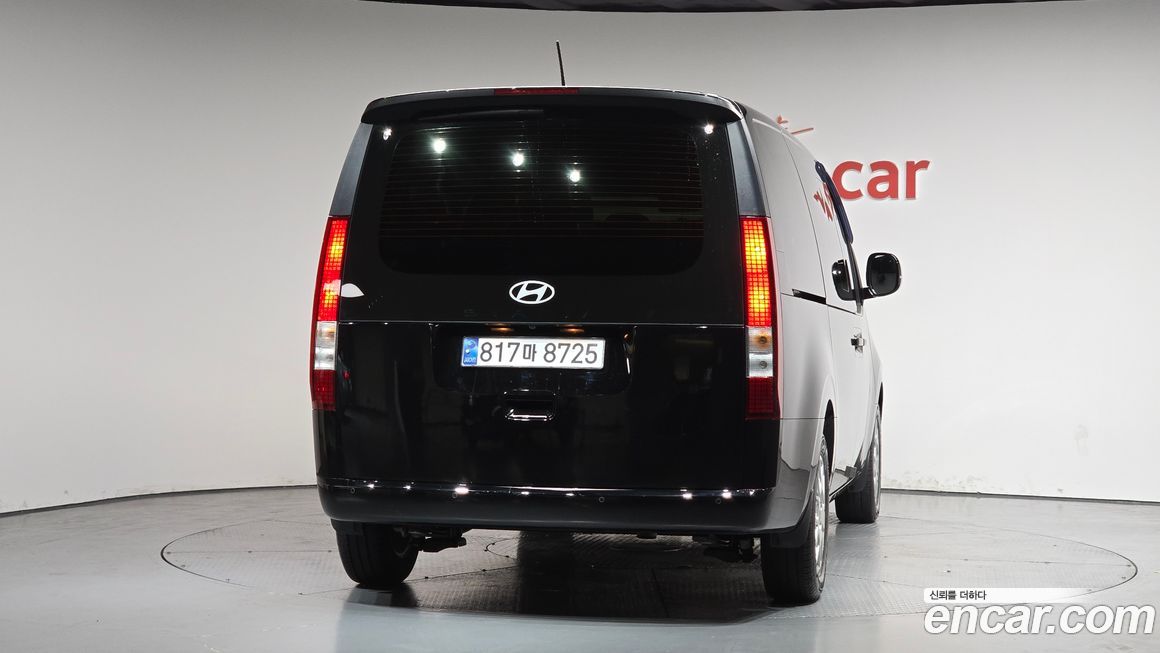 Hyundai Staria 2025