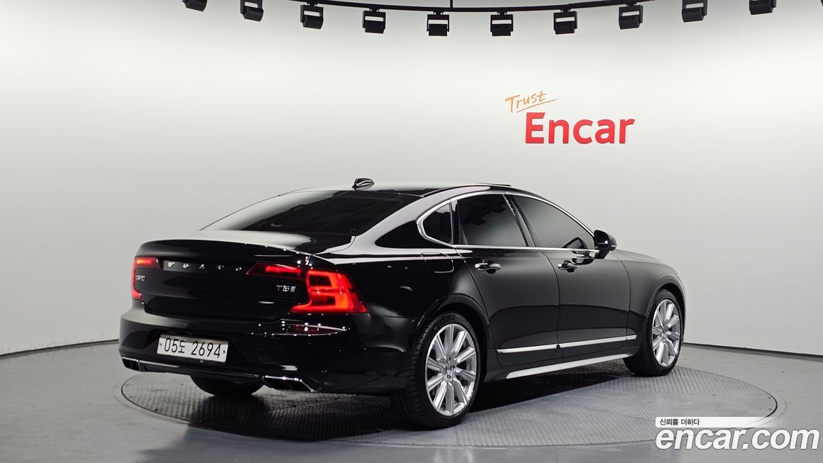 Volvo S90 2019
