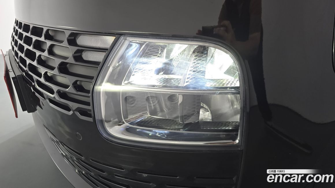 Hyundai Staria 2025