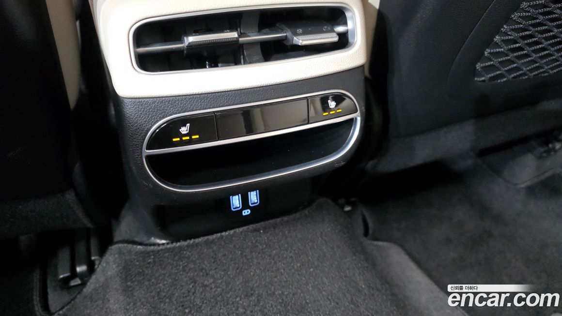 Genesis GV70 2021