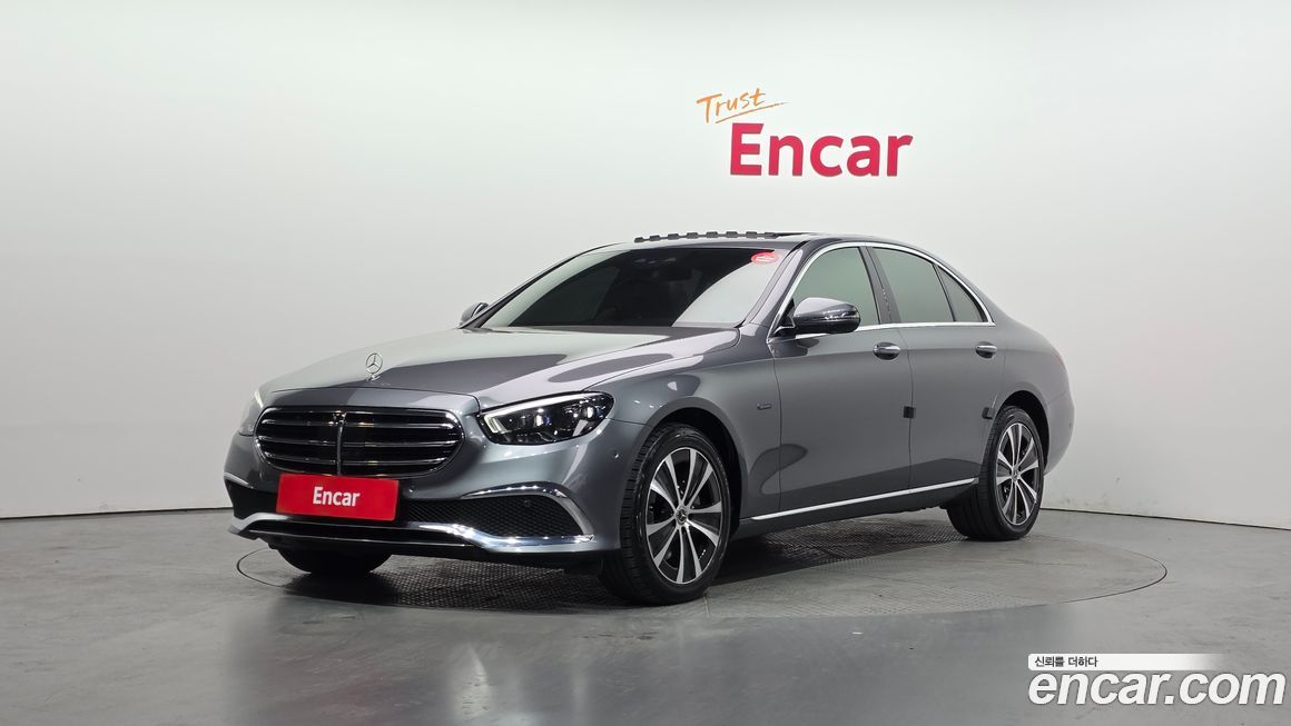Mercedes-Benz E-Class 2021