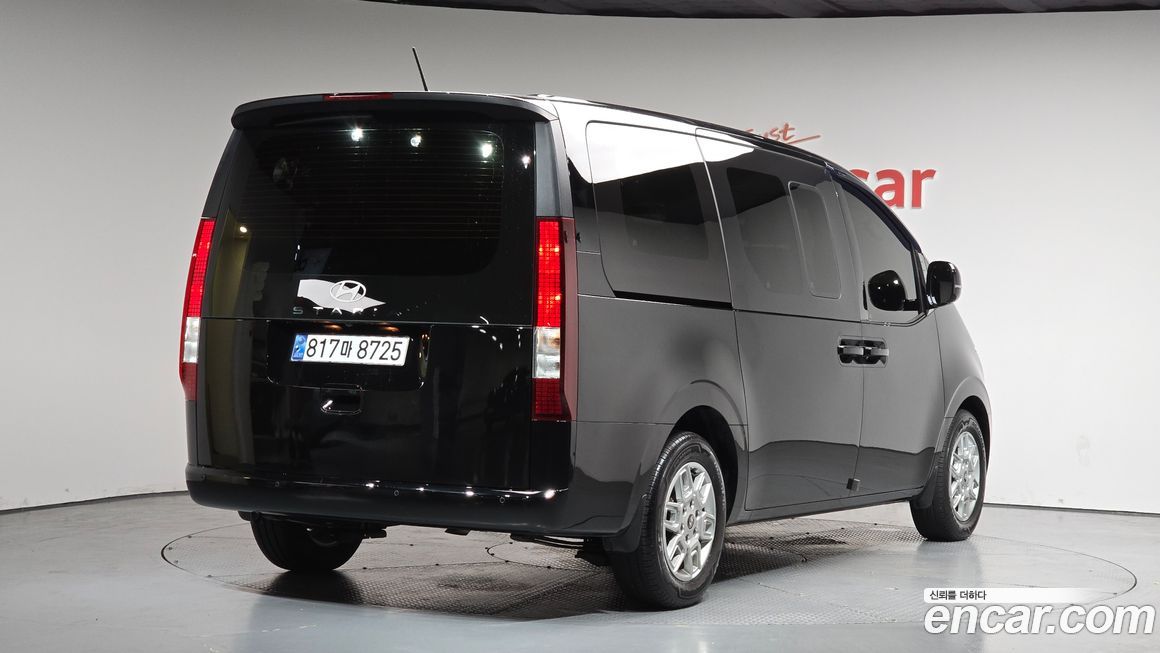 Hyundai Staria 2025