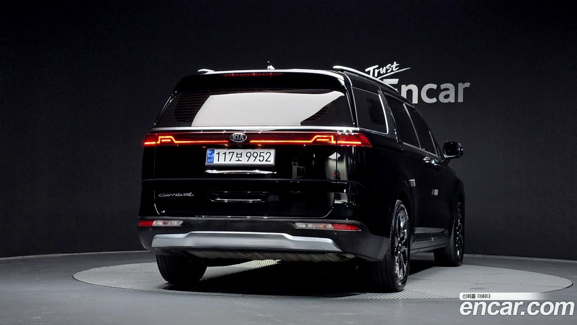 Kia Canival 2021
