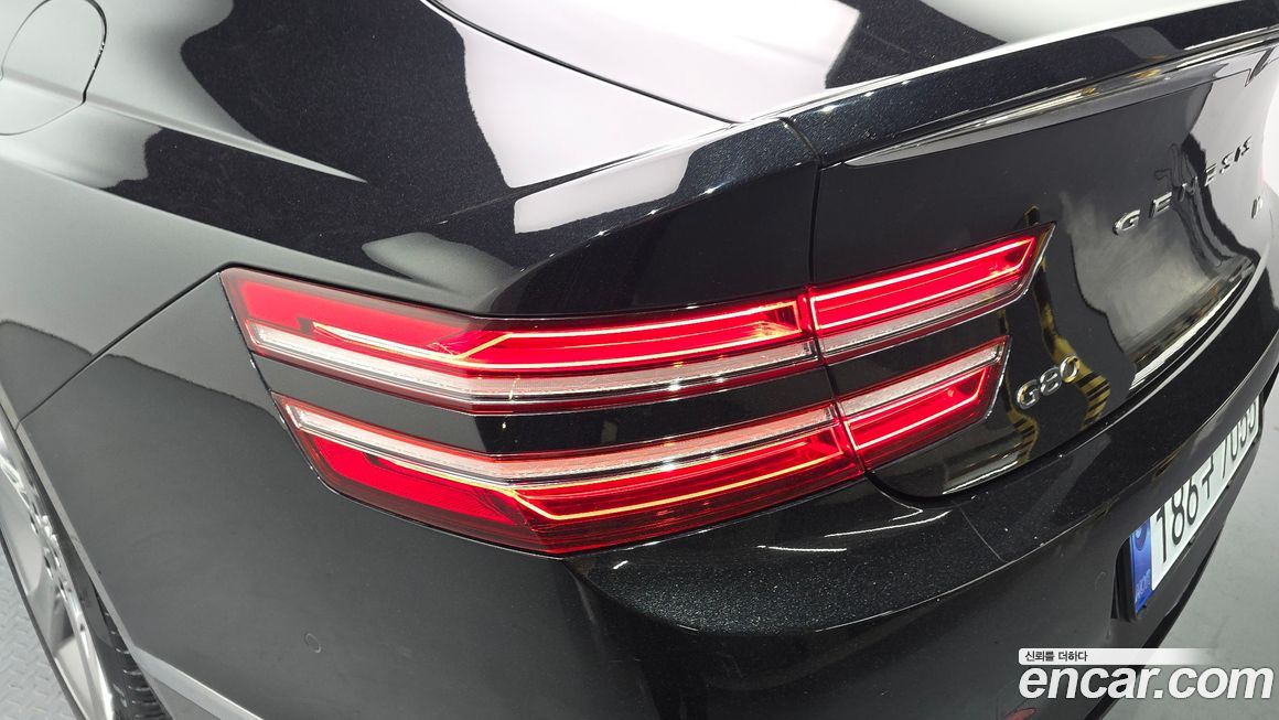 Genesis G80 2023