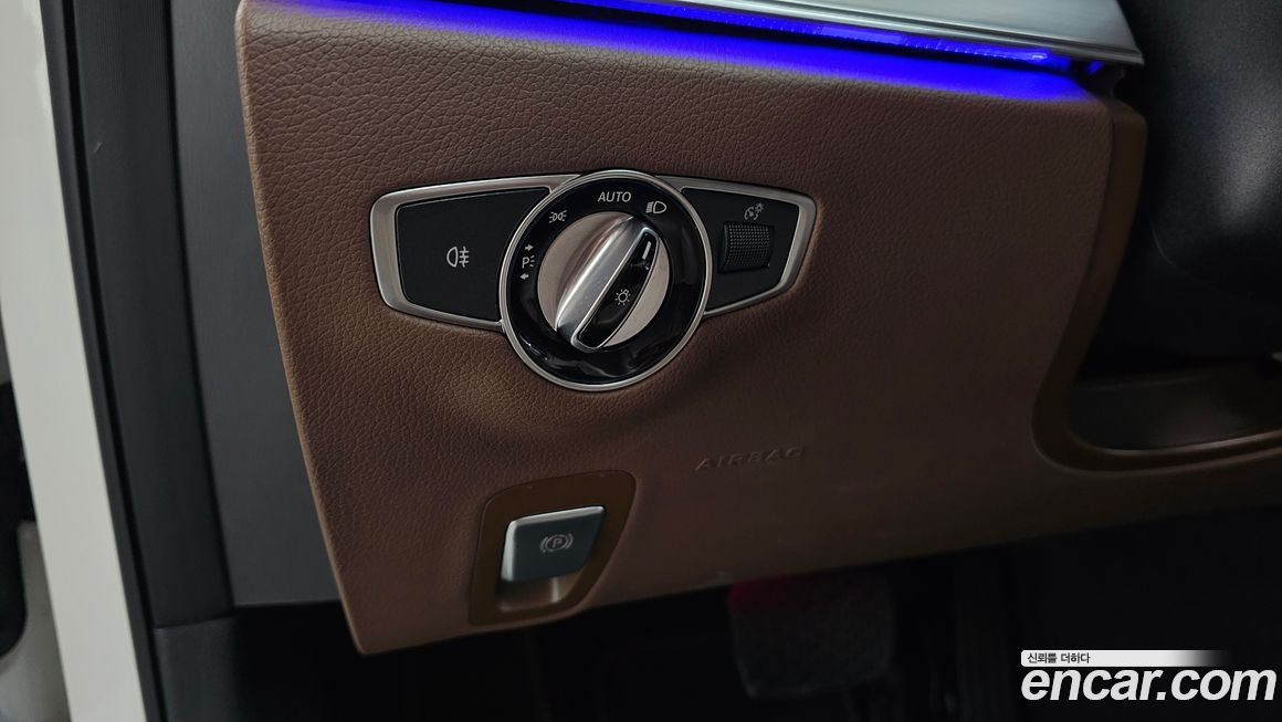 Mercedes-Benz E-Class 2021