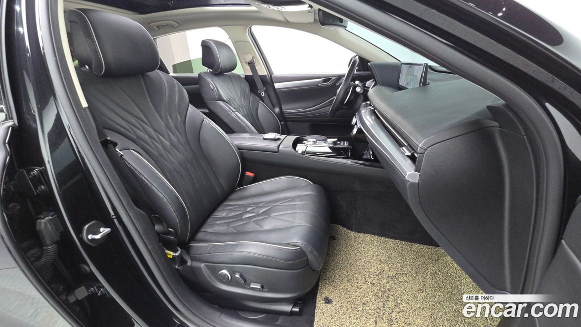 Genesis G80 2023