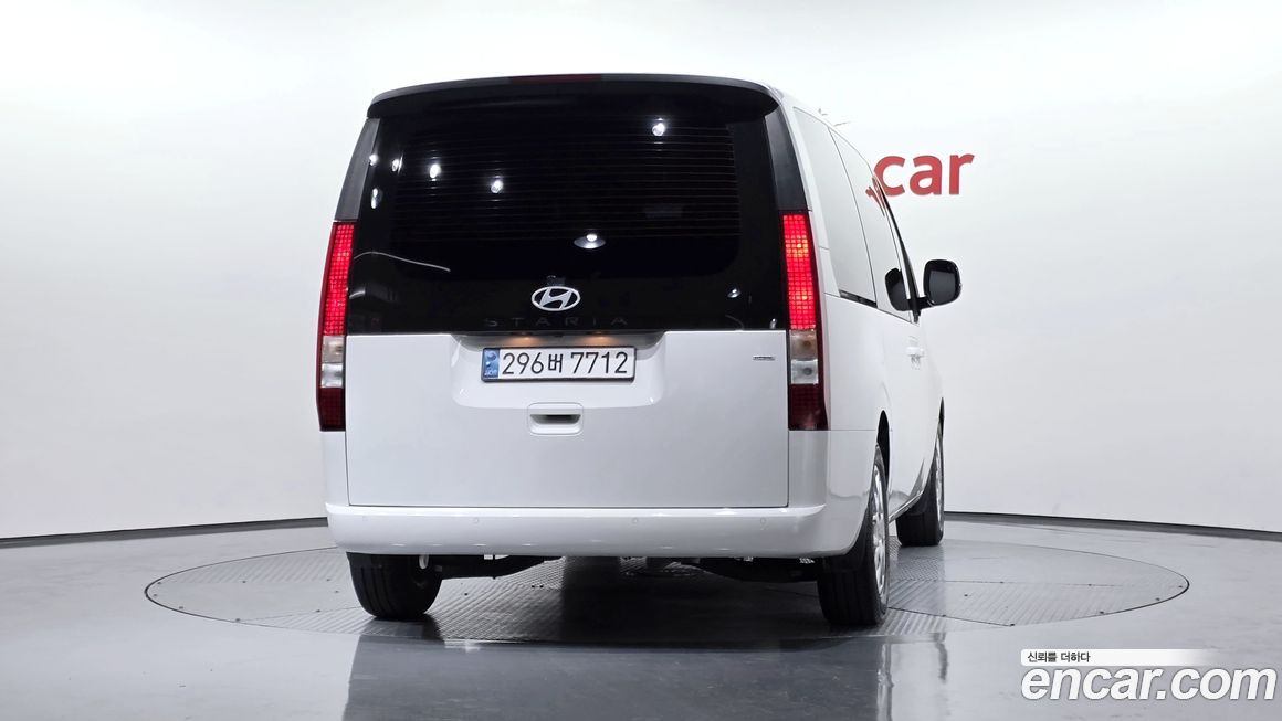 Hyundai Staria 2025